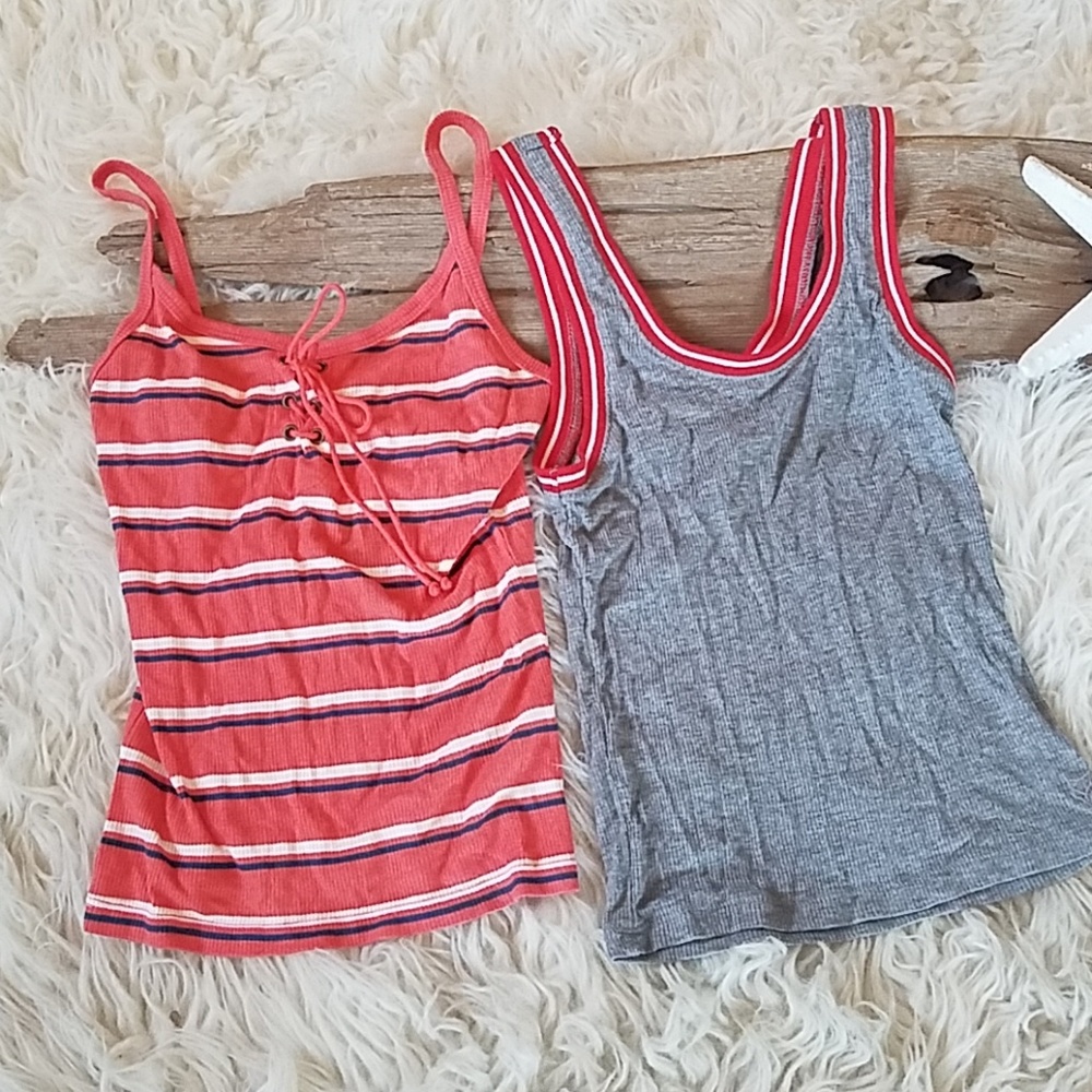2 Aeropostale Prince&Fox tanks